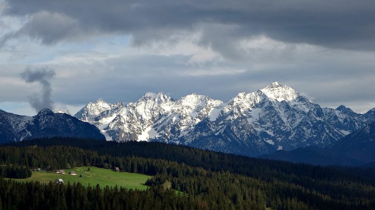 Tatry z okna sypialni – apartamenty z panoramą gór